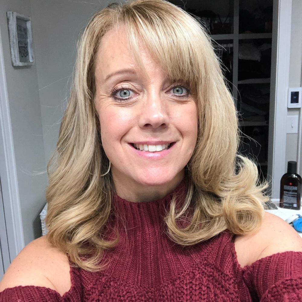 Meet your Posher, Angie
